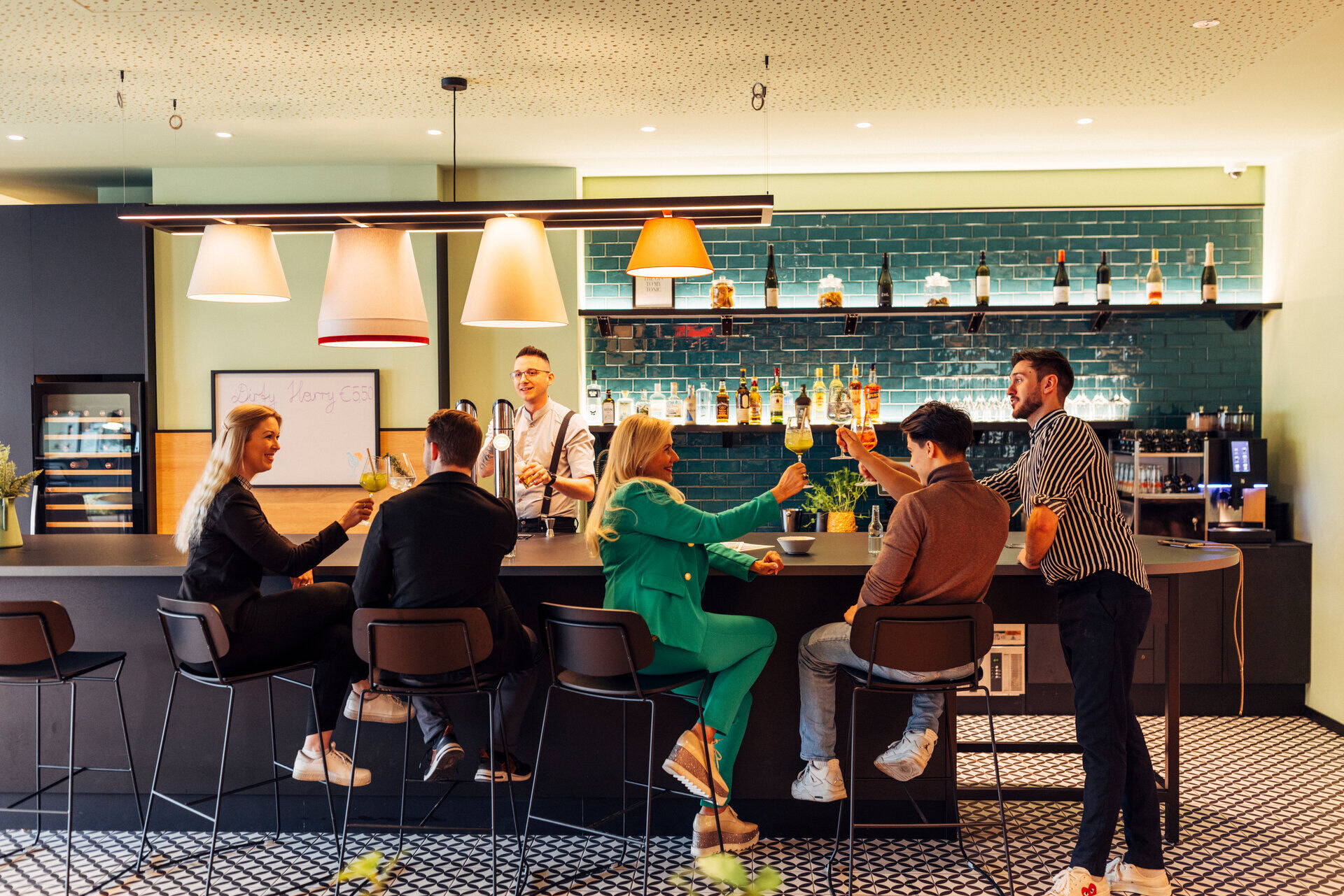 harryshome_23_villach_danielzangerl-_493